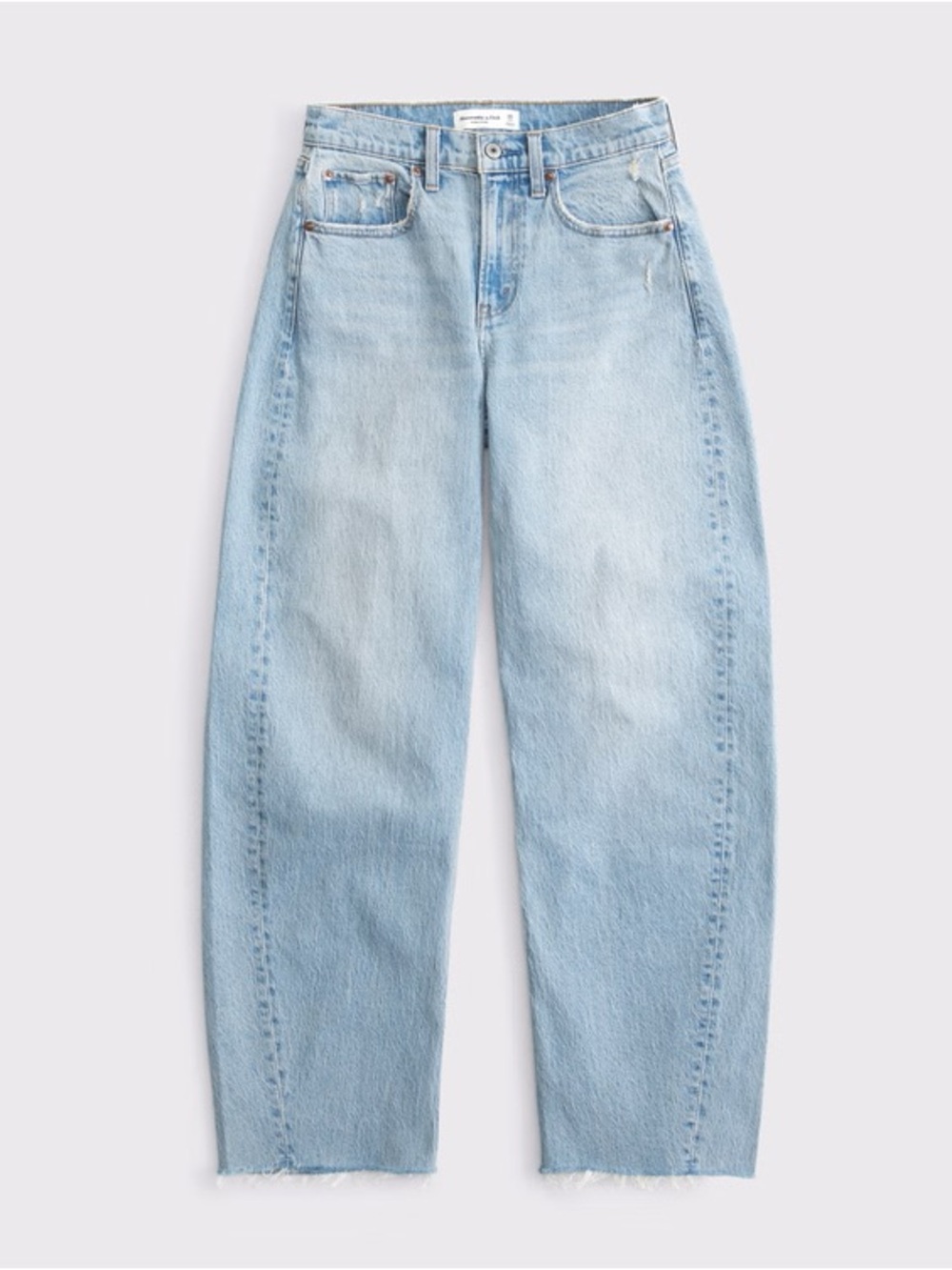 NWT Abercrombie High Rise Barrel Jean in light wash - size 26
